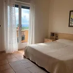 Miralago Lägenhetshotell Pastrengo