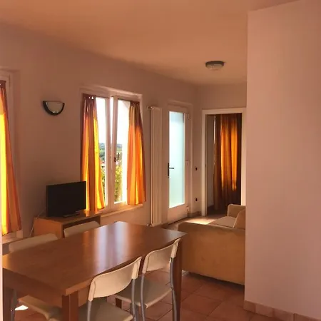 Miralago Aparthotel *