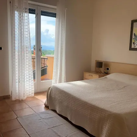 Miralago Aparthotel Pastrengo
