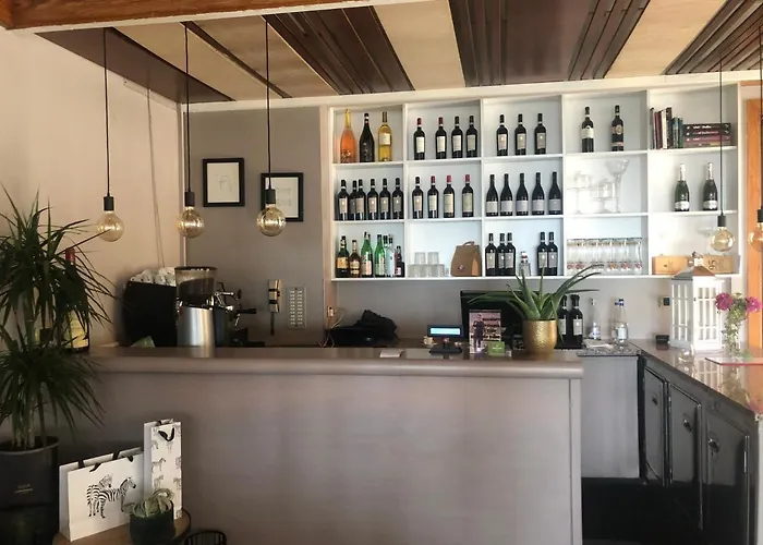 Miralago Hotel apartamentowy